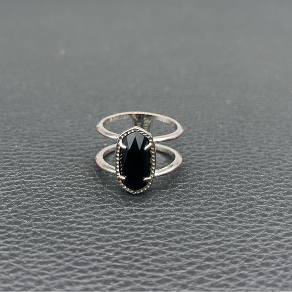 Kendra Scott Black Onyx Ring - Picture 2 of 9